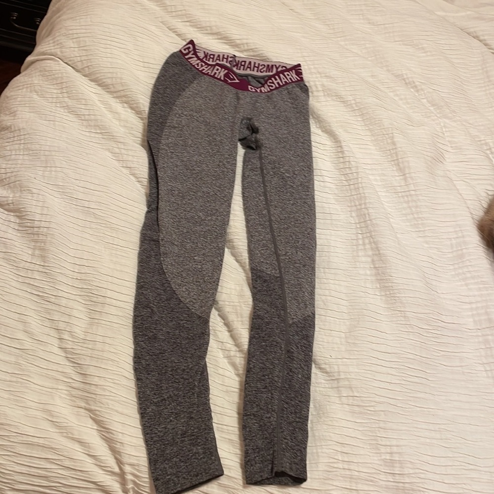 Gymshark leggings size small logo waistband